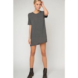 brandy melville luana t shirt dress Brandy Melville Women's Luana Dress Striped Maroon One Size